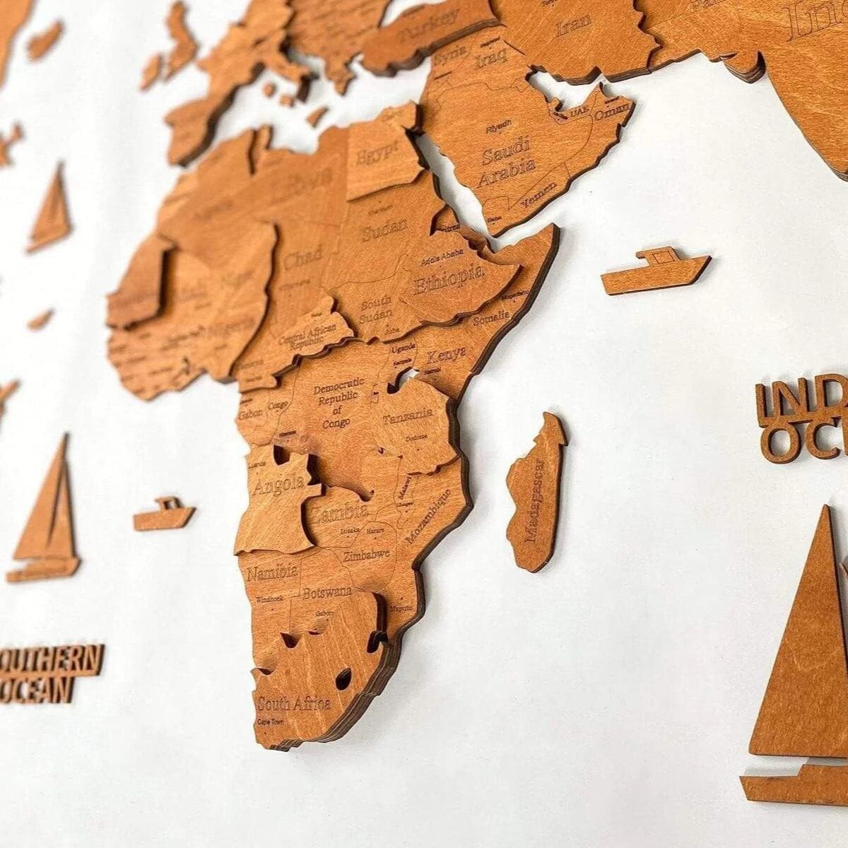 Avis sur la carte du monde en bois 3D Art : décor mural idéal