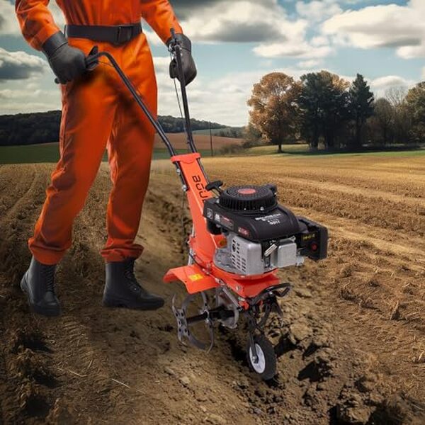 Découvrez notre analyse approfondie du motoculteur Boudech Tukang 140 : un modèle équipé d'un moteur 4 temps de 2, 5 HP. Explorez ses performances et son efficacité pour vos travaux de jardinage.